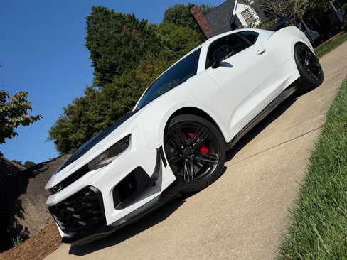 Used 2018 Chevrolet Camaro ZL1 image 3