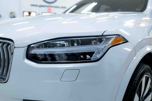 Used 2023 Volvo XC90 T8 Ultimate w/ Lounge Package image 15