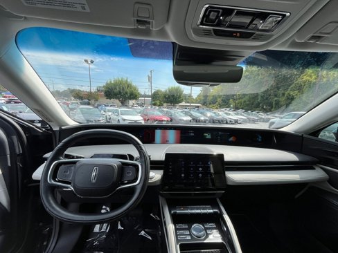 Used 2024 Lincoln Nautilus Reserve image 27