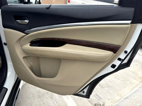 Used 2017 Acura MDX w/ Technology & Entertainment image 26