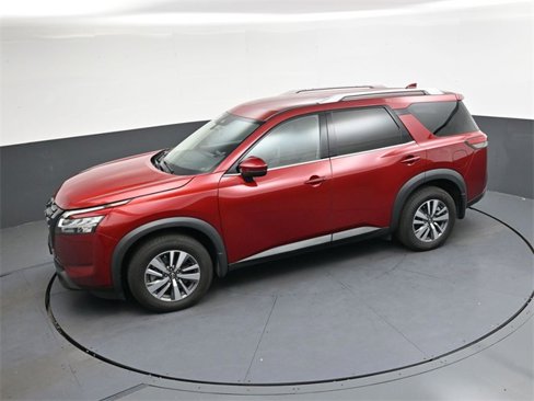 Used 2022 Nissan Pathfinder SL w/ SL Black Package image 31