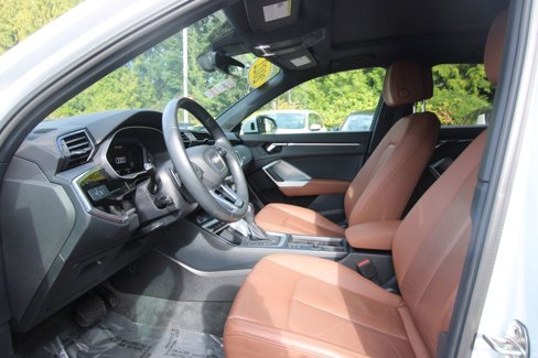 Used 2022 Audi Q3 2.0T Premium Plus image 12