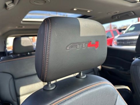 Used 2021 GMC Acadia AT4 image 31