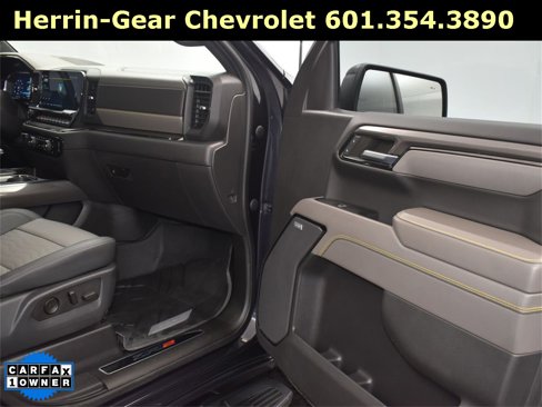 Used 2023 Chevrolet Silverado 1500 ZR2 w/ Technology Package image 18