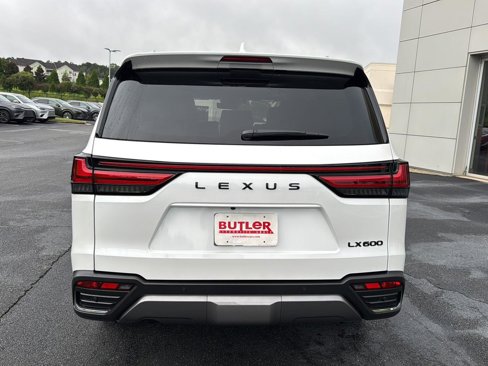 New 2025 Lexus LX 600 4WD w/ Luxury Package image 4