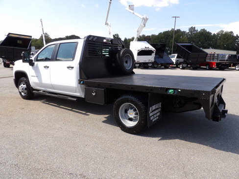 Used 2024 Chevrolet Silverado 3500 W/T w/ Snow Plow Prep Package image 4