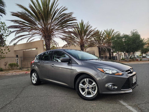 Used 2012 Ford Focus SE image 2