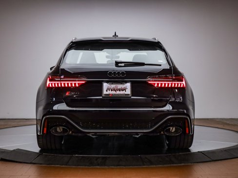 New 2025 Audi RS 6 performance image 17