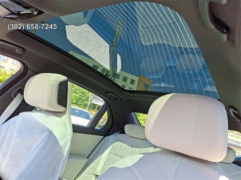 New 2026 BMW 750e xDrive w/ Executive Package image 12