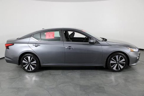 Certified 2021 Nissan Altima 2.5 SV w/ SV Premium Package image 12