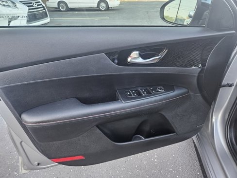 Used 2023 Kia Forte GT w/ GT2 Package image 17