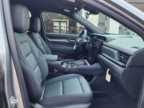 New 2026 GMC Terrain AT4 w/ Convenience Package III image 39