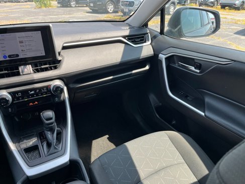 Used 2024 Toyota RAV4 XLE image 32
