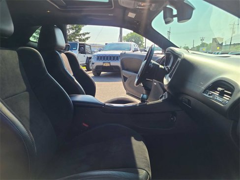 Used 2022 Dodge Challenger GT w/ Plus Package image 16