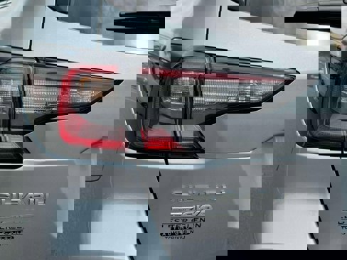 New 2025 Subaru Outback Limited image 8