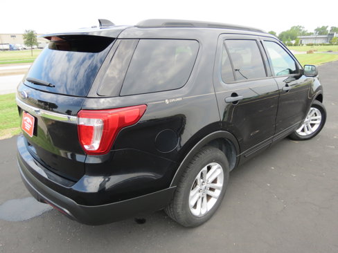 Used 2017 Ford Explorer FWD image 5