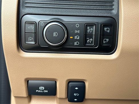 New 2025 Ford F250 Lariat w/ Lariat Ultimate Package image 17