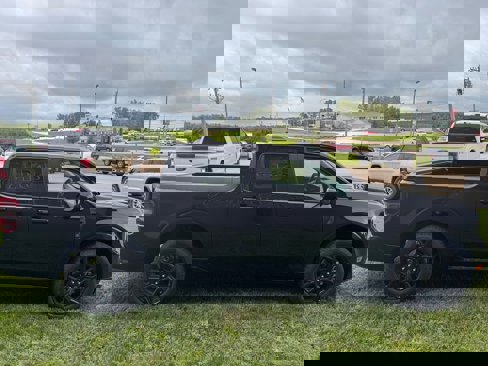 New 2025 Ford Maverick Lobo image 5