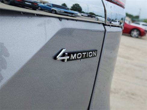 New 2025 Volkswagen Atlas SEL Premium R-Line image 4