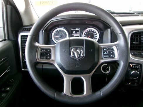Used 2024 RAM 1500 Classic SLT image 9