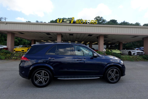 Used 2020 Mercedes-Benz GLE 350 4MATIC w/ AMG Line Exterior image 2