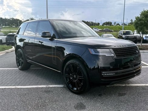 New 2025 Land Rover Range Rover SE image 9