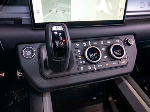 New 2025 Land Rover Defender 110 V8 image 26