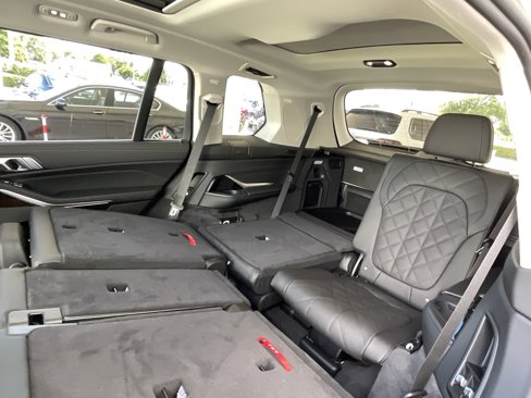 New 2026 BMW X7 xDrive40i w/ Premium Package image 31