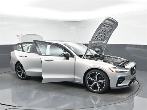 Used 2025 Volvo S60 B5 Plus w/ Protection Package Premier image 50
