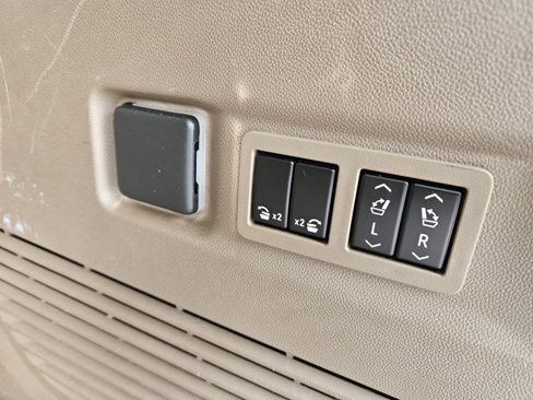 Certified 2023 GMC Yukon XL Denali w/ LPO, Floor Liner Package image 19