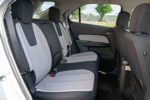 Used 2017 Chevrolet Equinox LT w/ Driver Confidence Package II image 9
