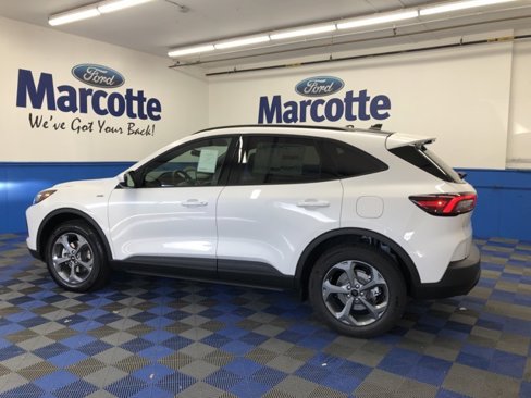 New 2025 Ford Escape ST-Line Select image 2