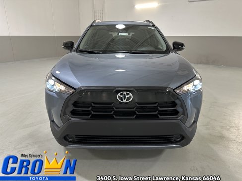 New 2026 Toyota Corolla Cross LE w/ Moonroof Package image 2
