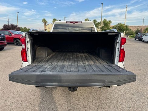 Used 2023 Chevrolet Silverado 1500 High Country w/ Technology Package image 23
