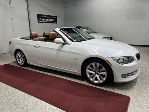 Used 2012 BMW 328i Convertible image 5