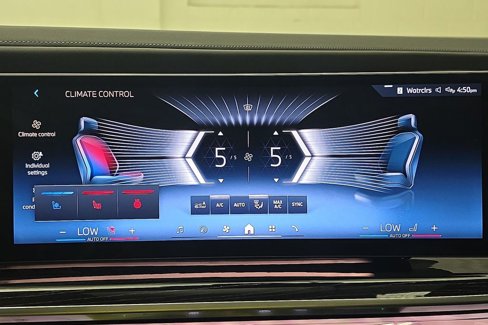 Certified 2023 BMW 740i image 20