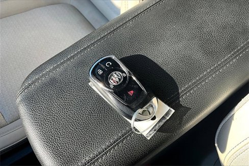 Used 2021 Buick Encore GX Select image 35