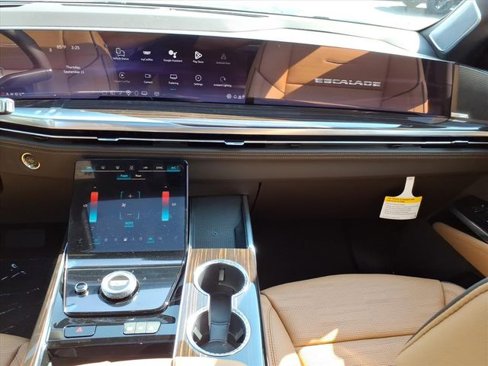 New 2026 Cadillac Escalade Luxury w/ Touring Package image 18