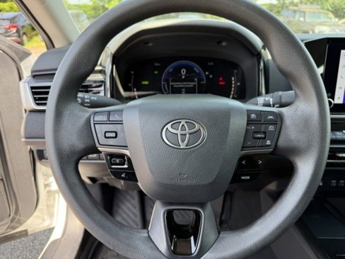 Certified 2025 Toyota Camry LE image 14