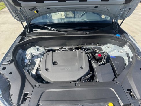 New 2026 Volvo XC90 B6 Core image 16