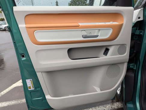 New 2025 Volkswagen ID. Buzz 1st Edition image 10
