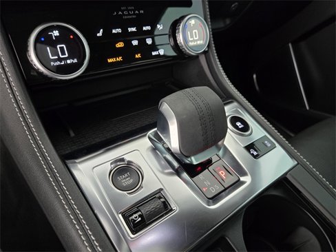 Certified 2024 Jaguar F-PACE R-Dynamic S image 23