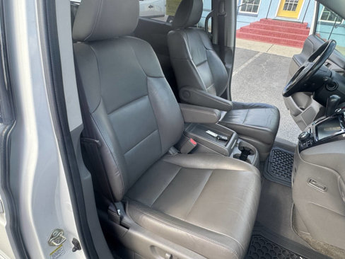 Used 2015 Honda Odyssey Touring image 36