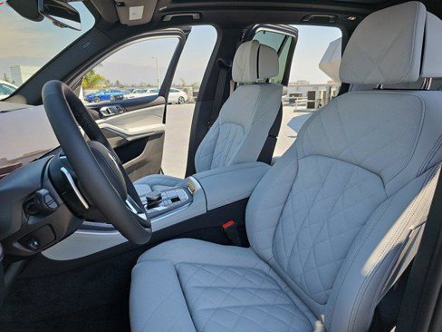 New 2026 BMW X5 sDrive40i image 17