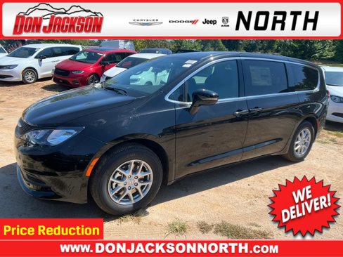 New 2026 Chrysler Voyager LX image 1