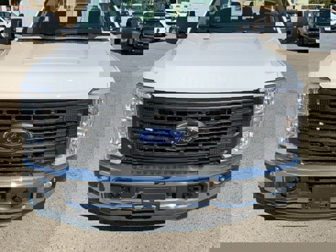 New 2026 Ford F250 XL w/ XL Chrome Package image 10