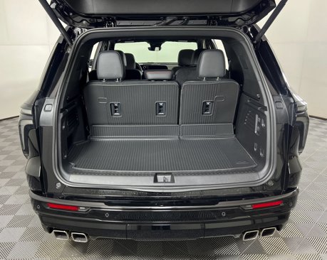 New 2026 Chevrolet Traverse RS w/ LPO, Floor Liner Package image 8