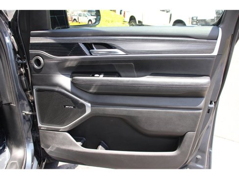 Used 2024 Jeep Wagoneer L Series III image 22