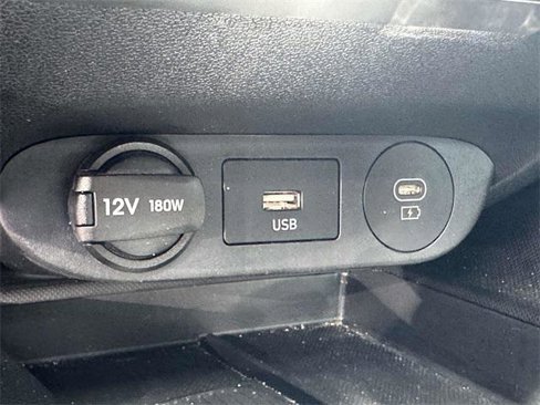 Certified 2024 Hyundai Elantra SEL w/ Convenience Package image 22