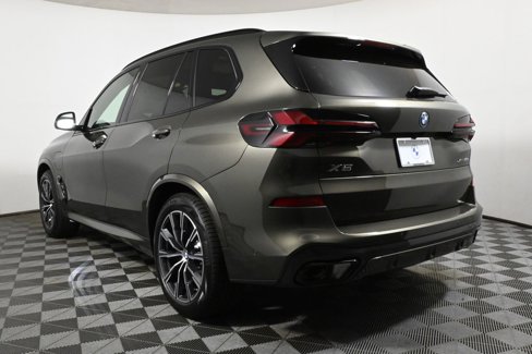 New 2026 BMW X5 xDrive50e w/ M Sport Package image 5